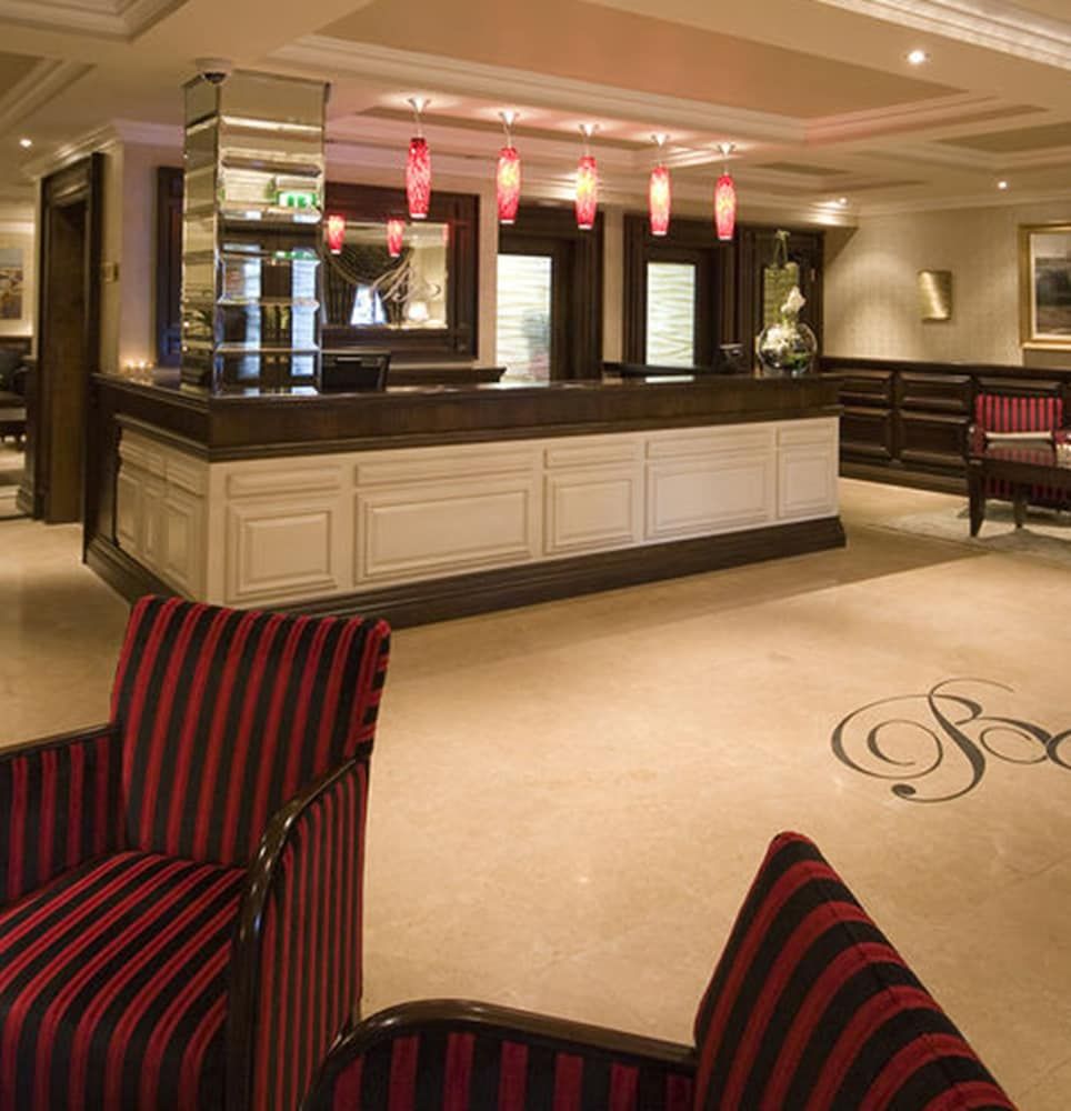 Bracken Court Hotel 3