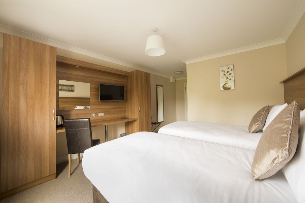 Riverside Suites Hotel 3