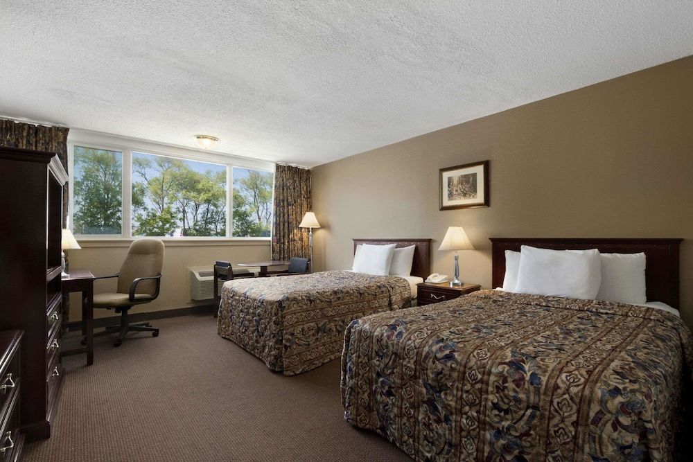 Travelodge by Wyndham Richmond Hill 3