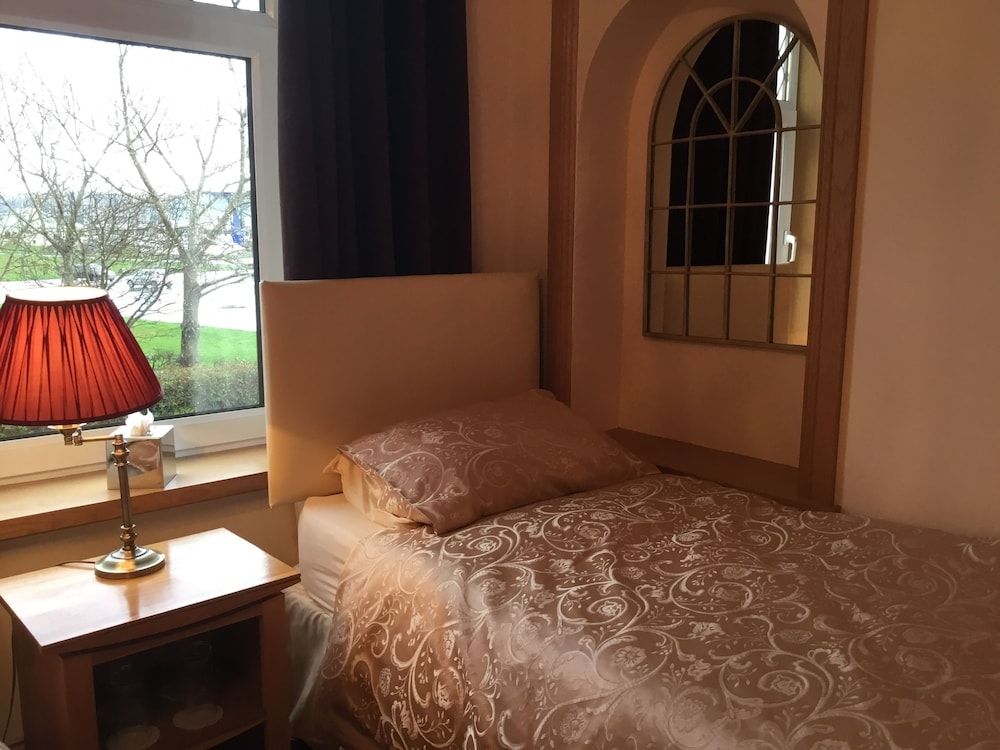 Lakeview Guest House 2