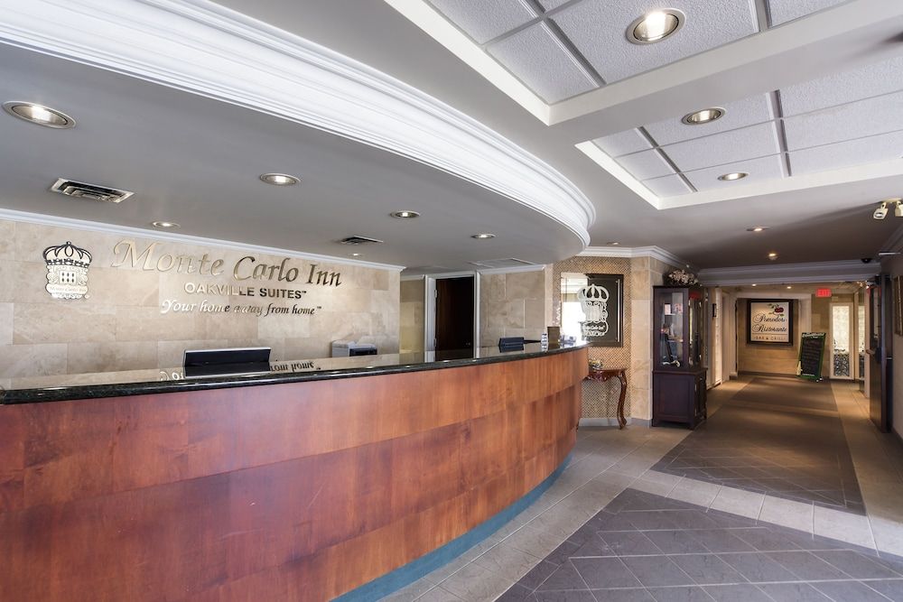 Monte Carlo Inn Oakville Suites 2