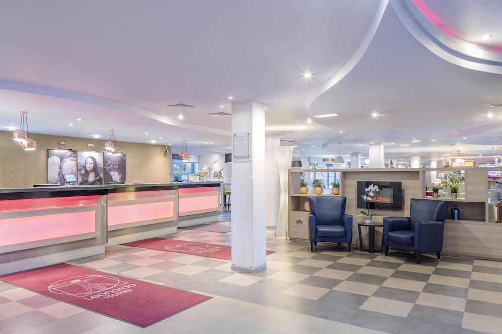 Leonardo London Heathrow Airport 2