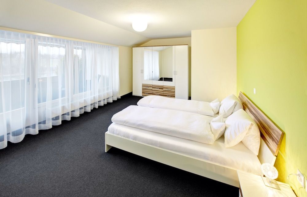 Hotel Schiff am Rhein 3