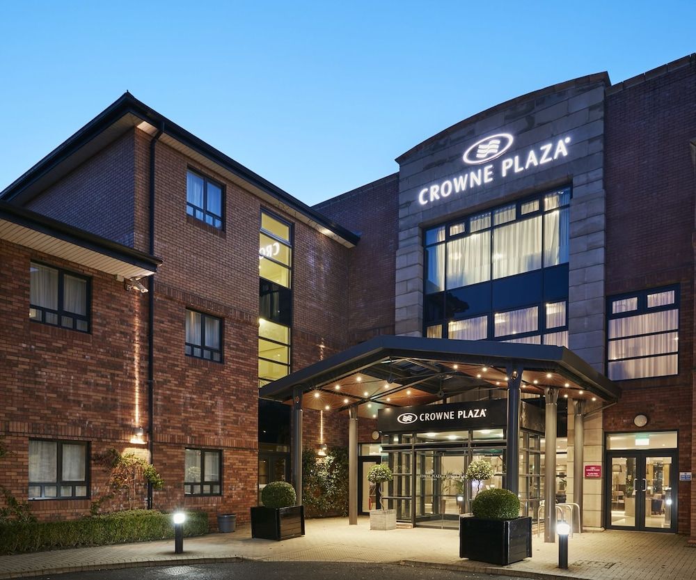 Crowne Plaza Belfast 1