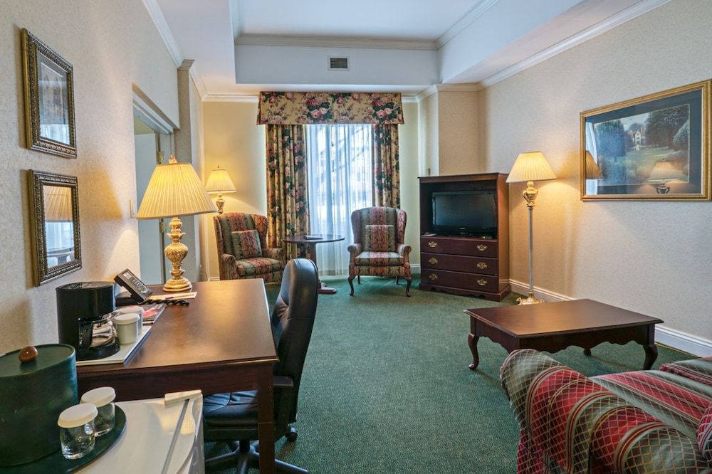 The Casablanca Hotel 3