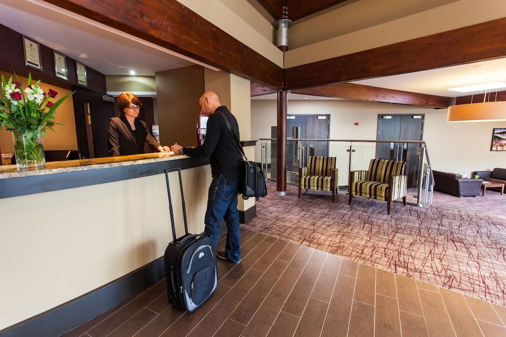 Castle Inn Hotel, BW Signature Collection by Best Western 2