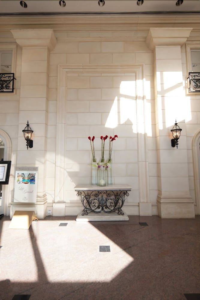 The Grand Hotel & Suites Toronto 2