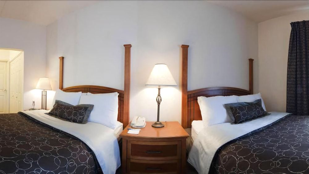 Staybridge Suites by Holiday Inn Toronto-Markham 2