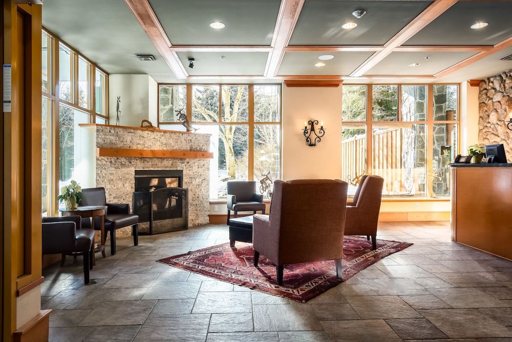 ResortQuest at Whistler Cascade Lodge 2