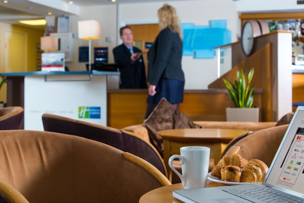 Holiday Inn Express Peterborough 2