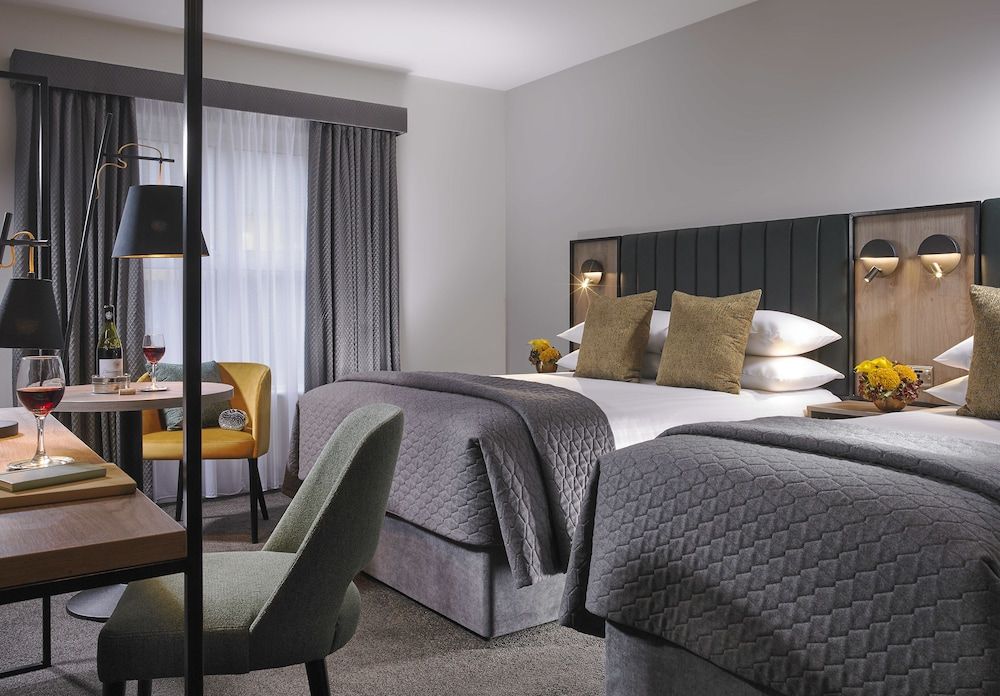 Shannon Springs Hotel 3