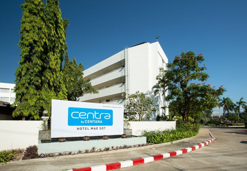 Centara Life Hotel Mae Sot 1