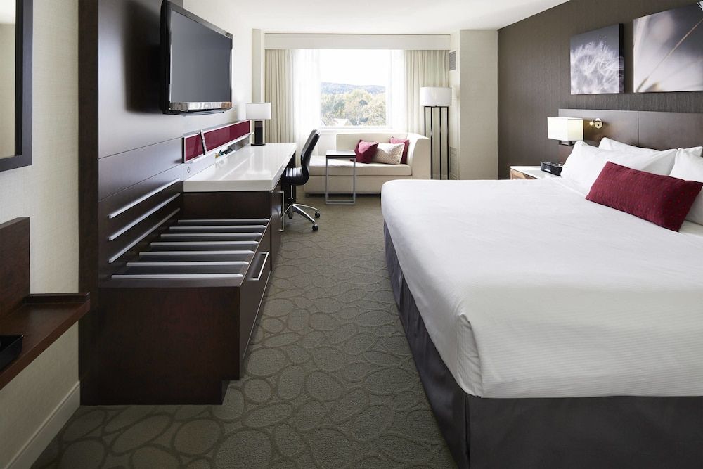 Delta Hotels by Marriott Fredericton 3