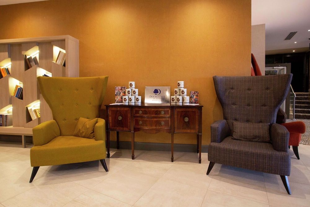 DoubleTree by Hilton Reading M4 J10 2