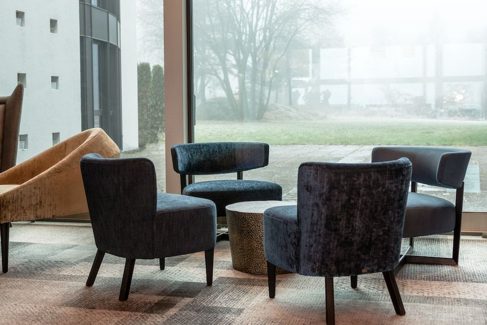 Quality Hotel Entry 3