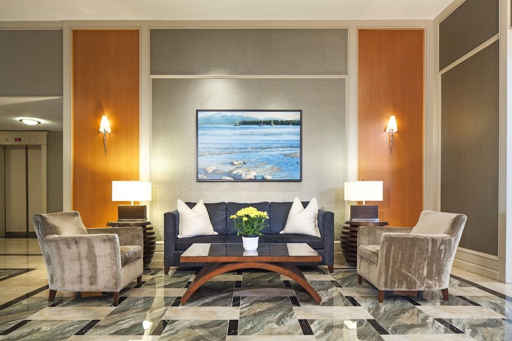 Pacific Gateway Hotel 3