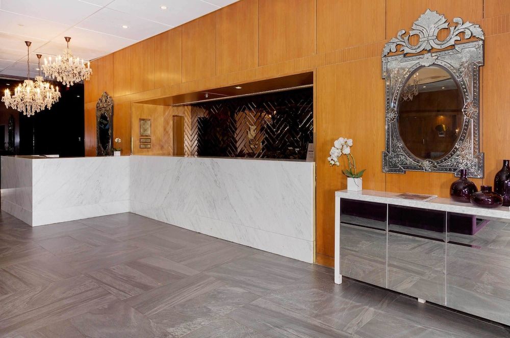 The Sutton Place Hotel - Edmonton 2 The Sutton Place Hotel - Edmonton 2