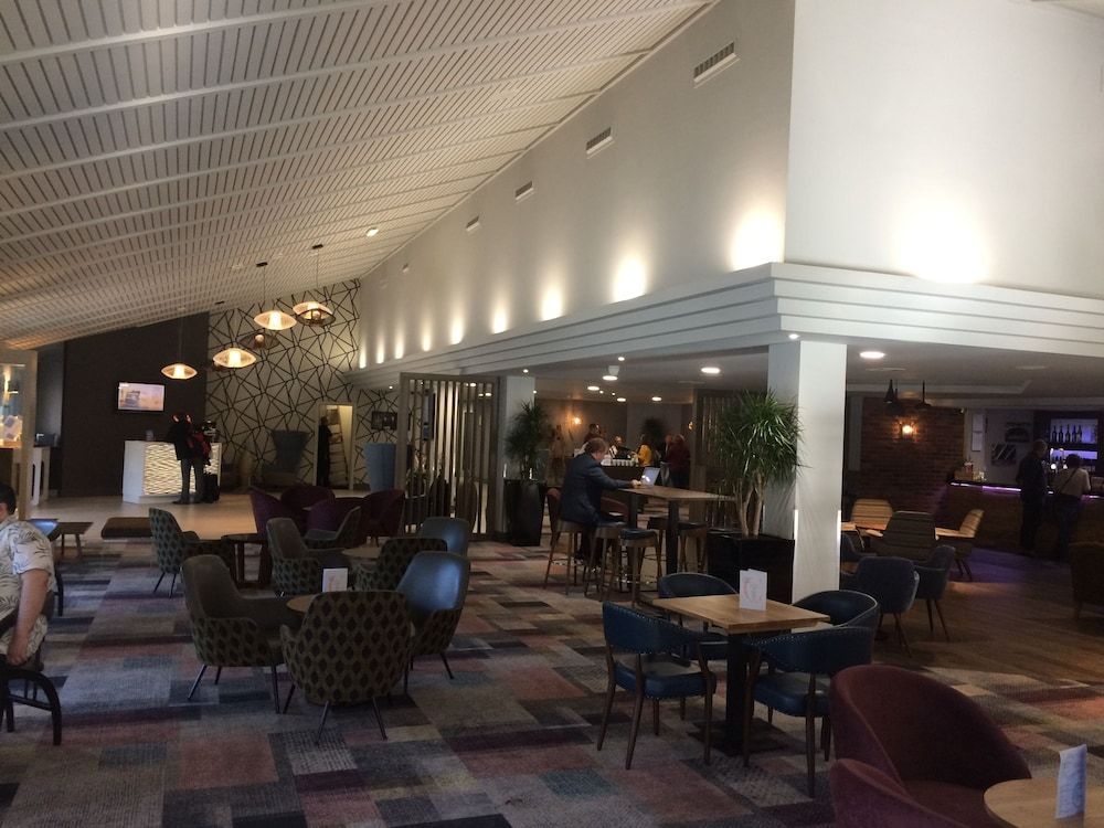 Novotel Manchester West 2