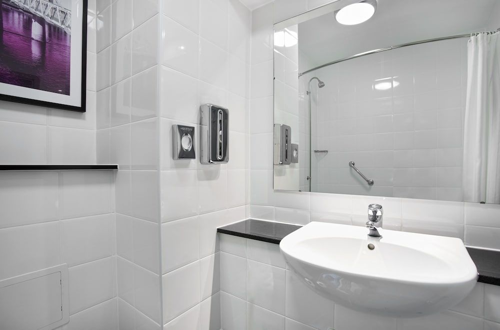 Jurys Inn Inverness 3