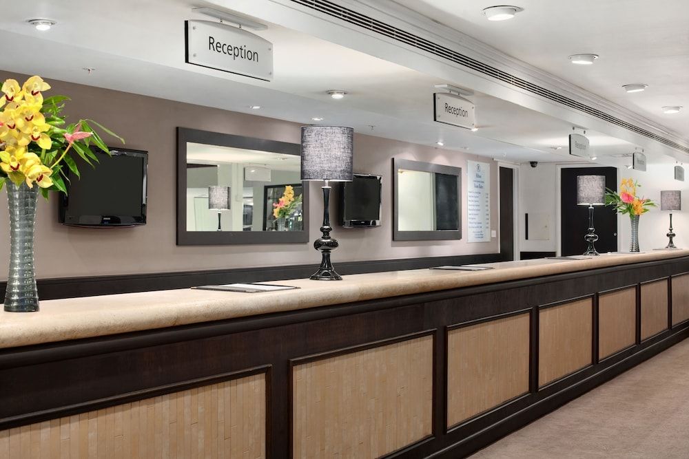 Hilton London Gatwick Airport 2