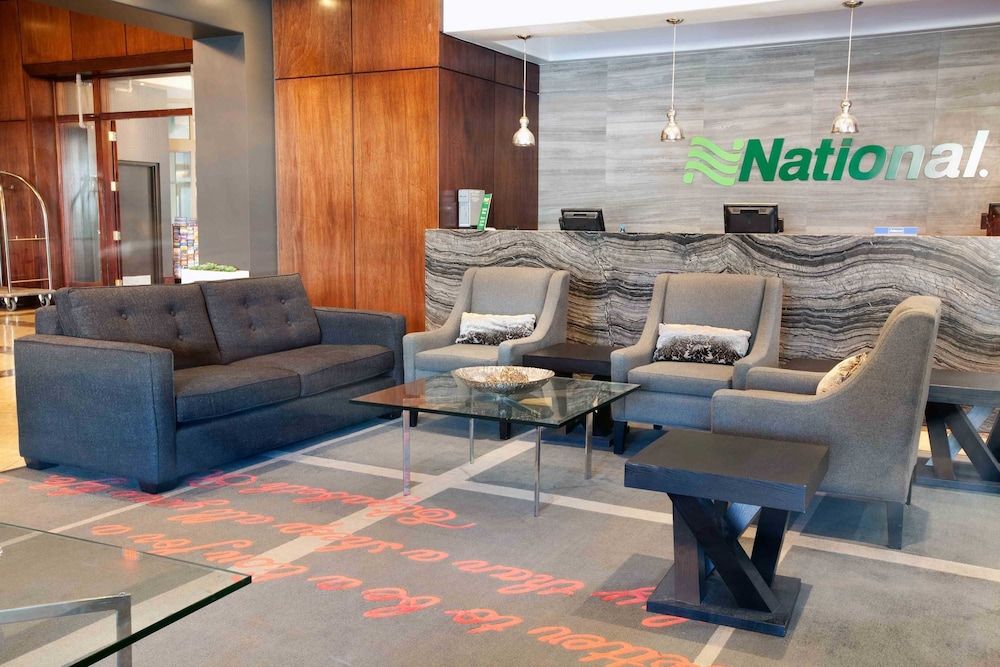 Sandman Hotel Vancouver City Centre 2