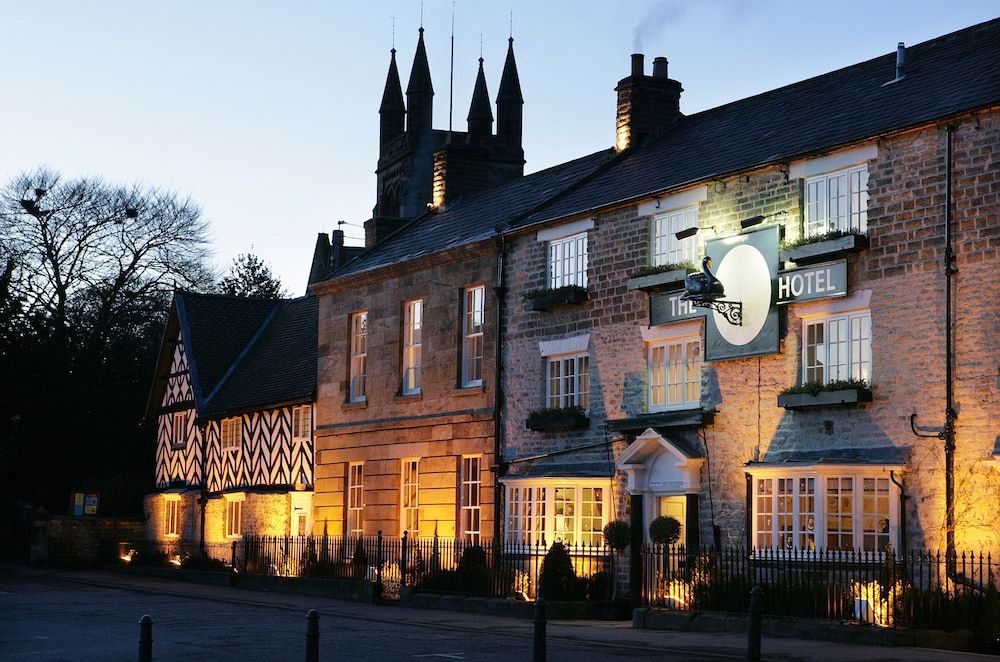 The Black Swan Hotel 1