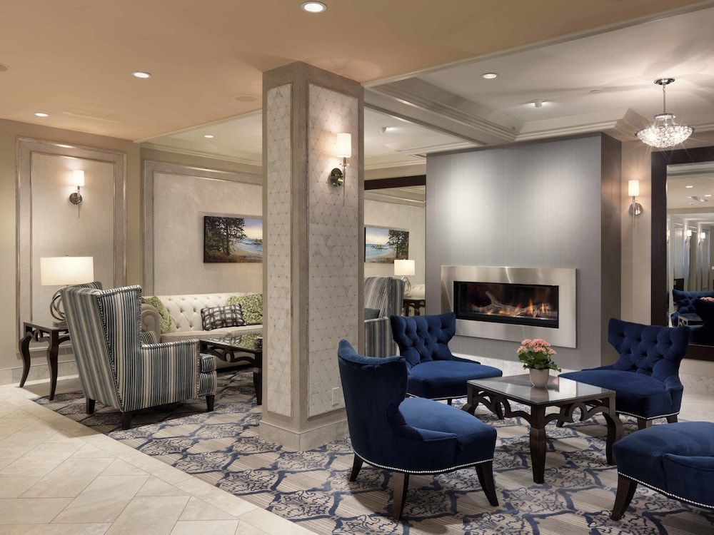 Chateau Victoria Hotel and Suites 2