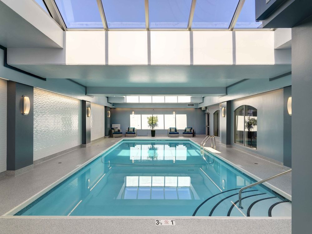 Chateau Victoria Hotel and Suites 4 estrelas em Victoria