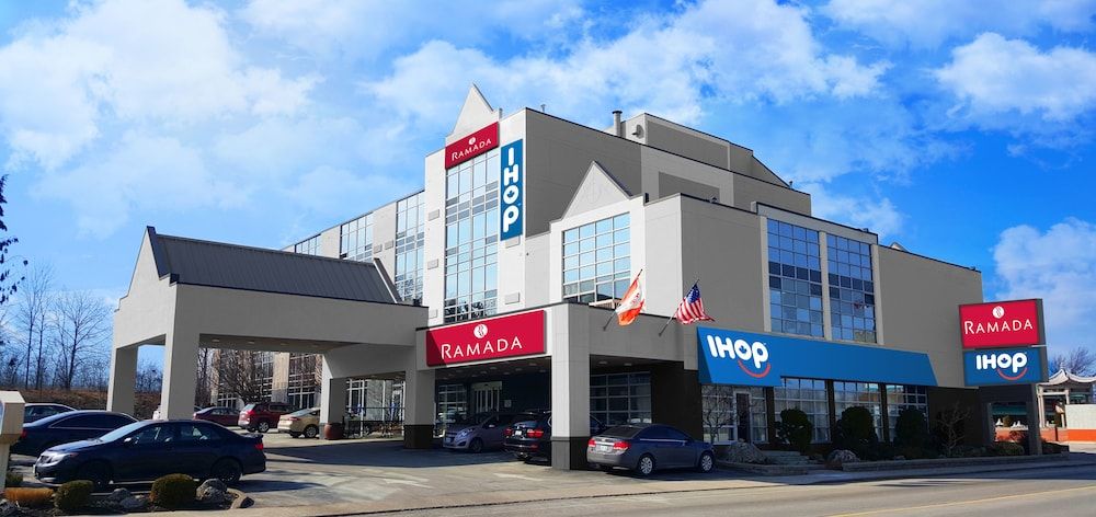Ramada by Wyndham Niagara Falls by the River 1 Ramada by Wyndham Niagara Falls by the River 1
