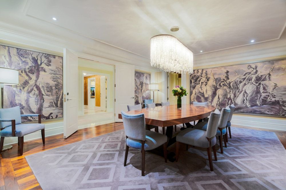 The Ritz-Carlton, Montréal 3 The Ritz-Carlton, Montréal 3