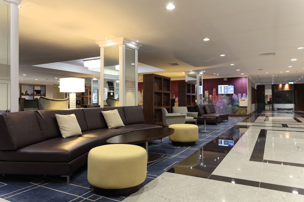 Renaissance London Heathrow Hotel 3
