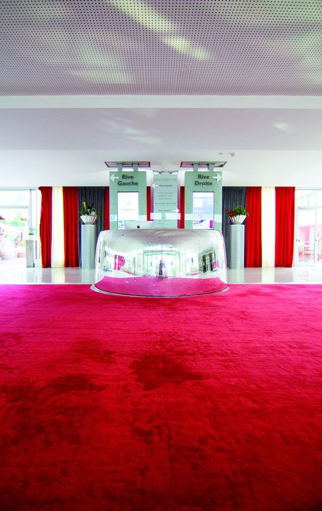 Hilton Geneva Hotel & Conference Centre 2