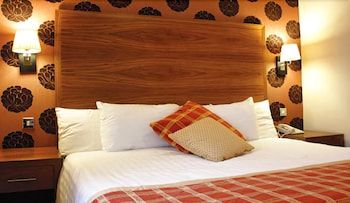 Metropole Hotel and Spa 3