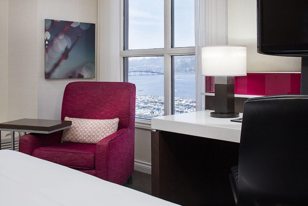 Delta Hotels by Marriott Grand Okanagan Resort 3