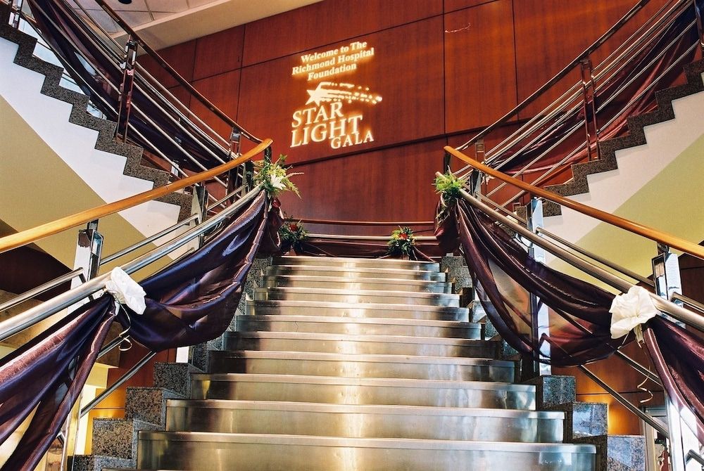 Radisson Hotel Vancouver Airport 2 Radisson Hotel Vancouver Airport 2