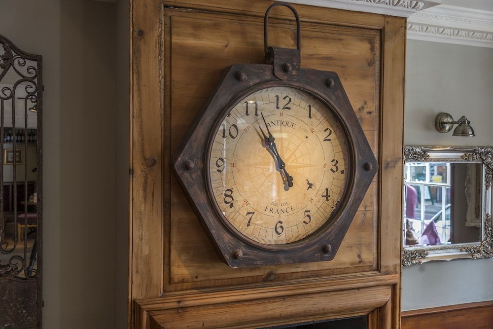 The Three Swans Hotel 2