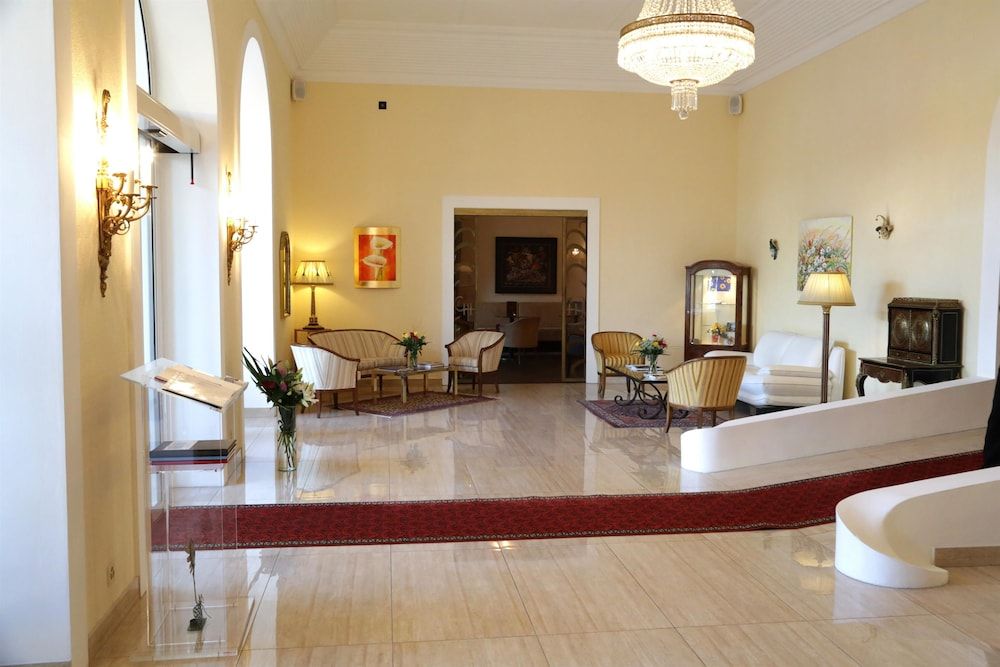 Best Western Hotel Bellevue Au Lac 2