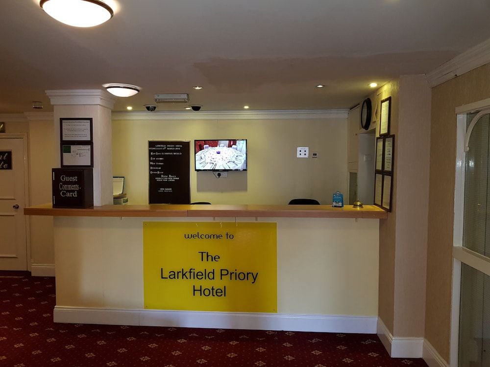 Larkfield Priory Hotel & Restaurant 3
