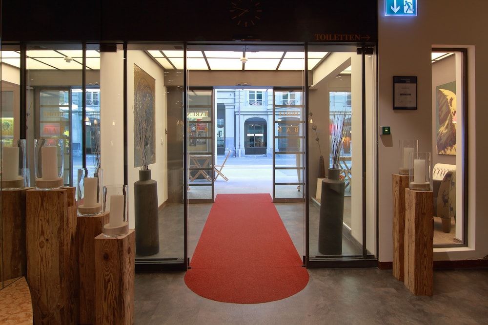 Hotel Bären Am Bundesplatz 2