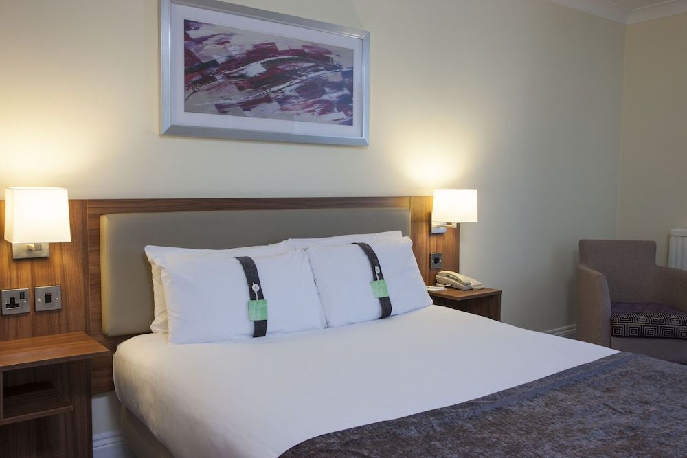 Holiday Inn Leeds Wakefield M1 J40 3