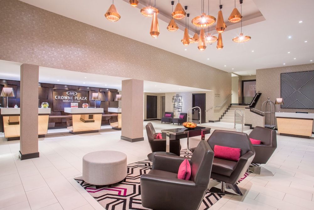 Crowne Plaza Gerrards Cross 3