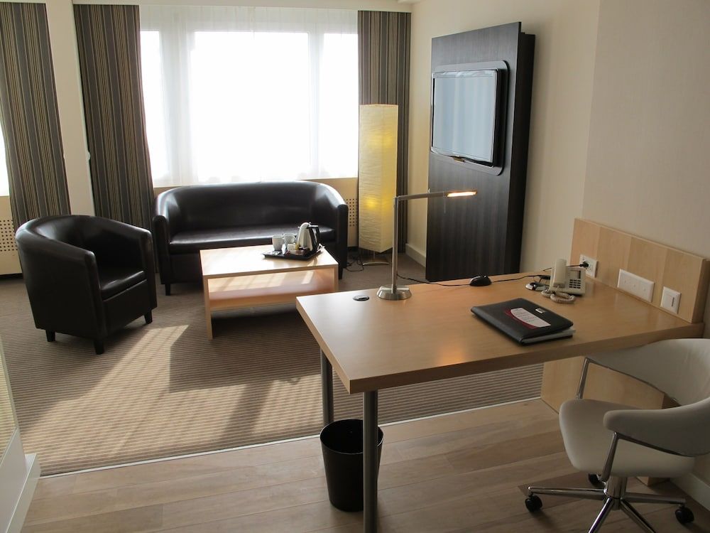 Crowne Plaza Zurich 3