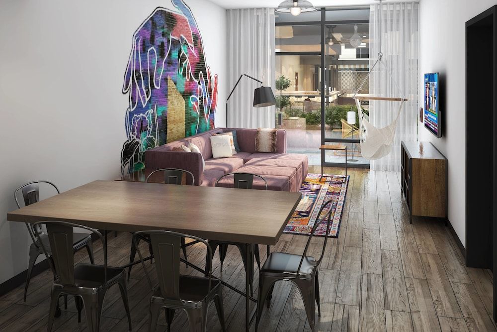 Moxy Atlanta Midtown 2