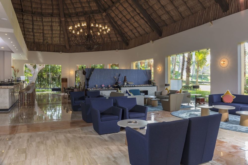 Family Selection at Grand Palladium Vallarta Resort & Spa - All Inclusive 2