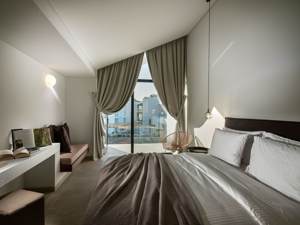 Cavo Vezal - Adults Only 3