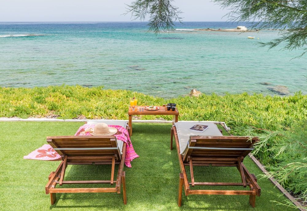 Niki Savvas Studio & Suites 1