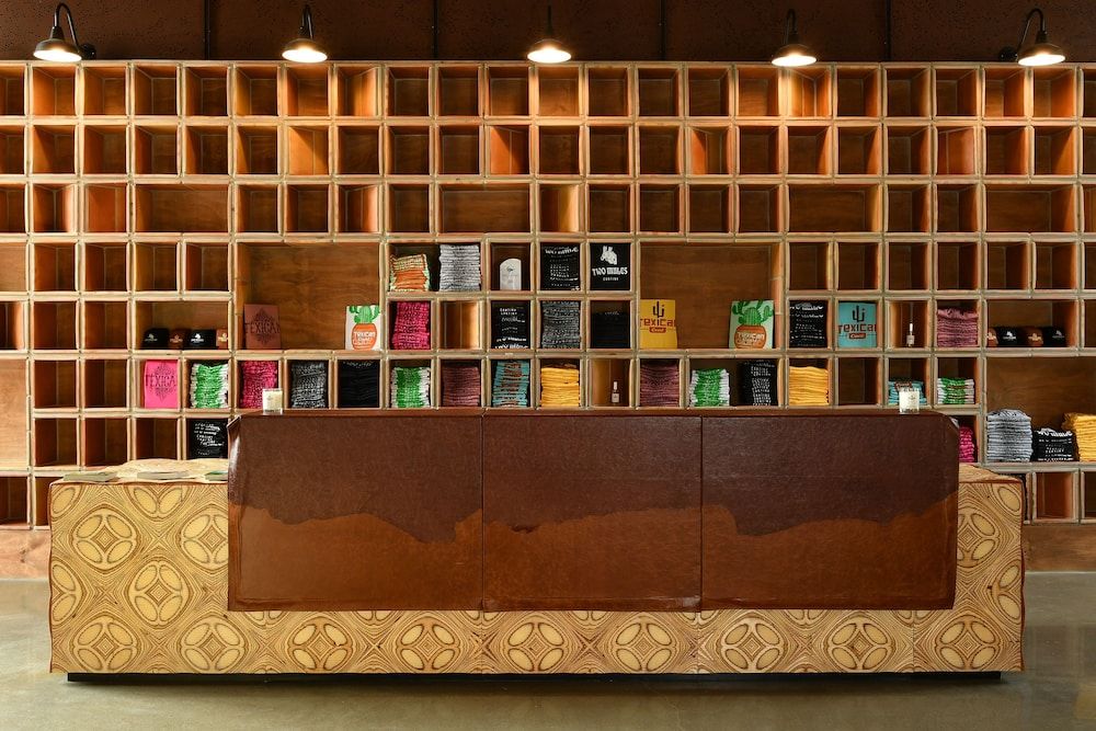 Texican Court, by Valencia Hotel Group 2