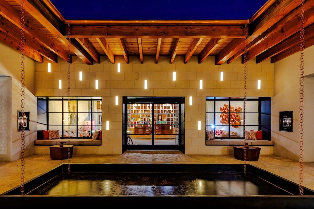 Texican Court, by Valencia Hotel Group 1