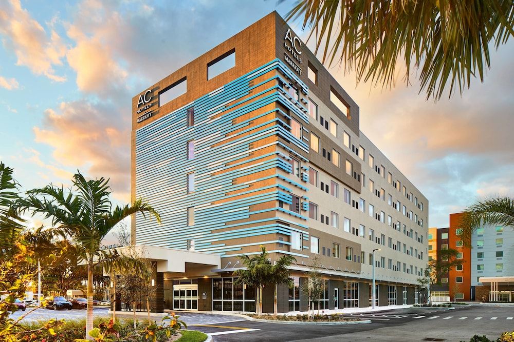 Ac Hotel By Marriott Miami Airport West/Doral 1