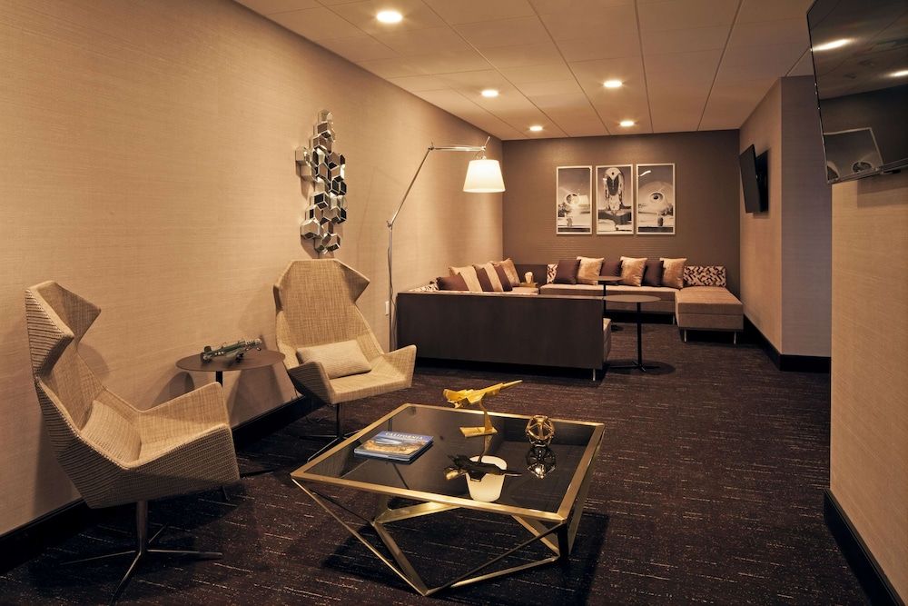 H Hotel Los Angeles, Curio Collection by Hilton 2
